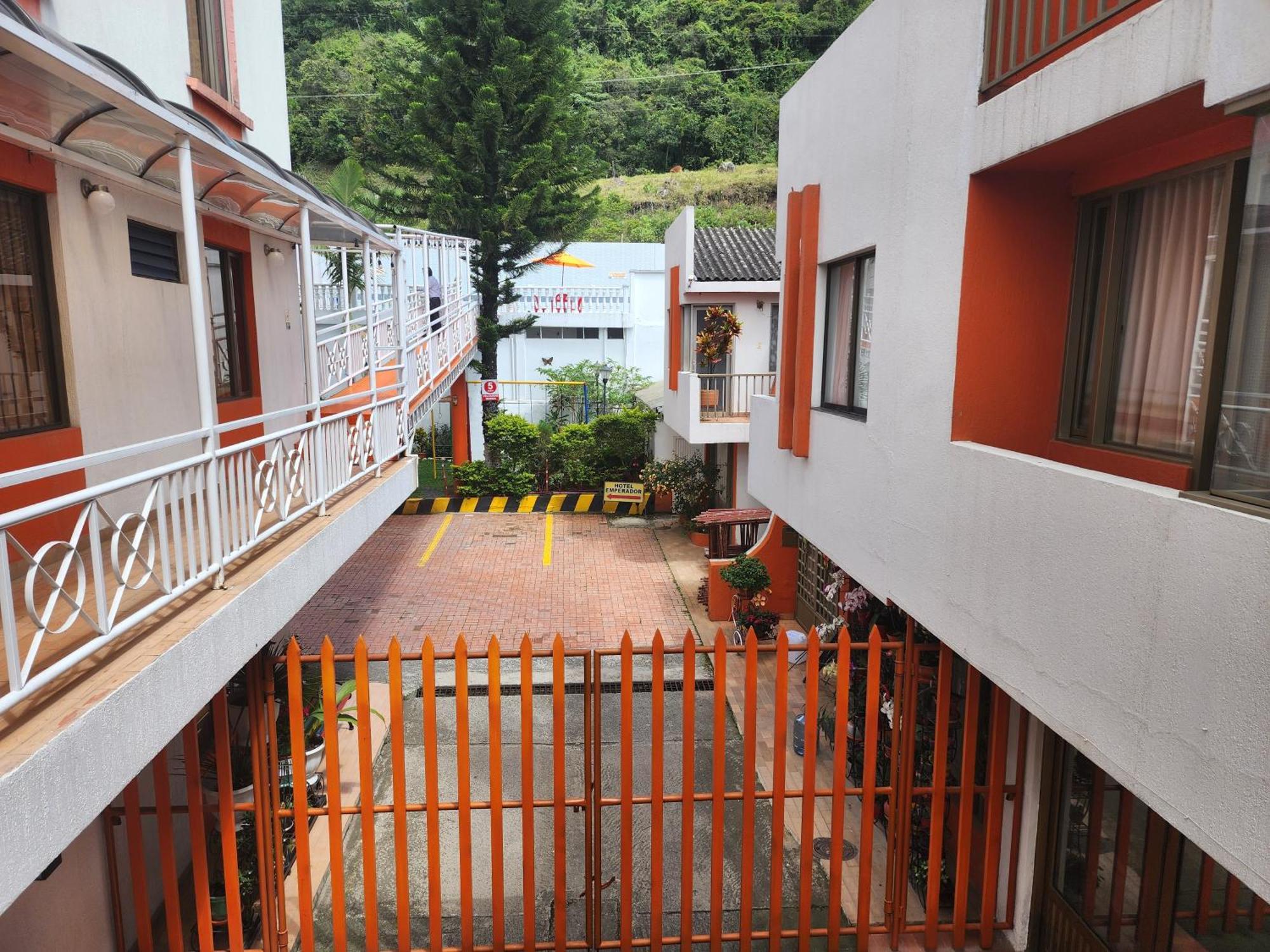 Hotel Emperador Barbosa  Dış mekan fotoğraf