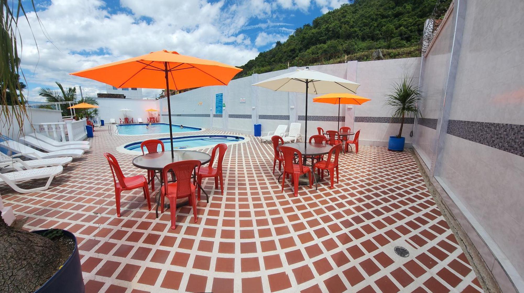 Hotel Emperador Barbosa  Dış mekan fotoğraf