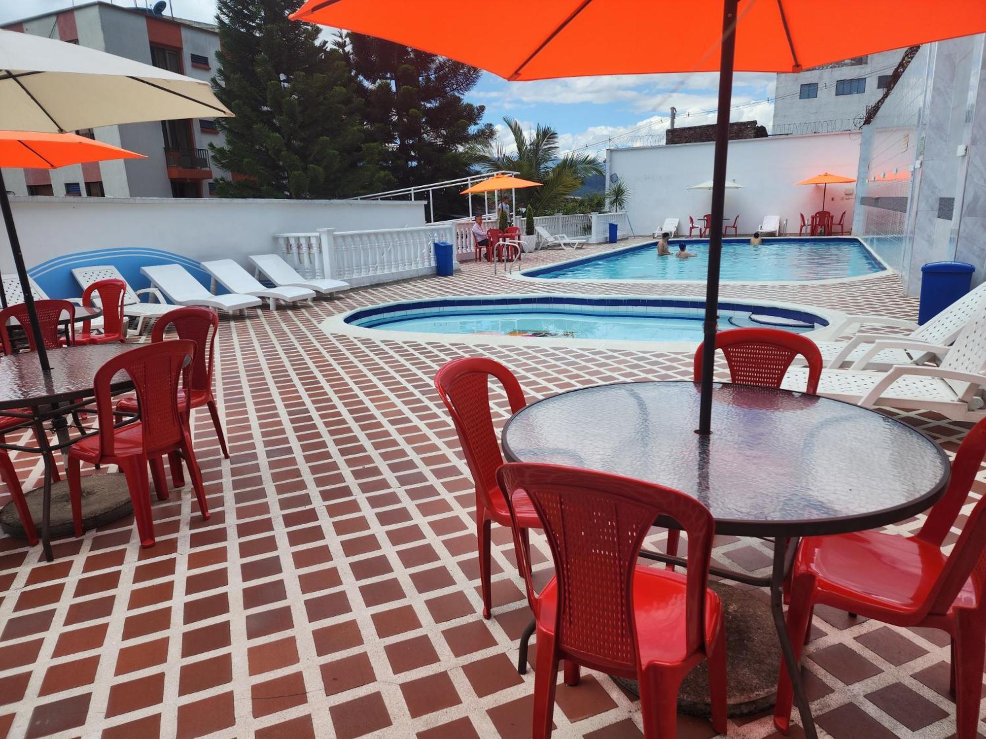 Hotel Emperador Barbosa  Dış mekan fotoğraf