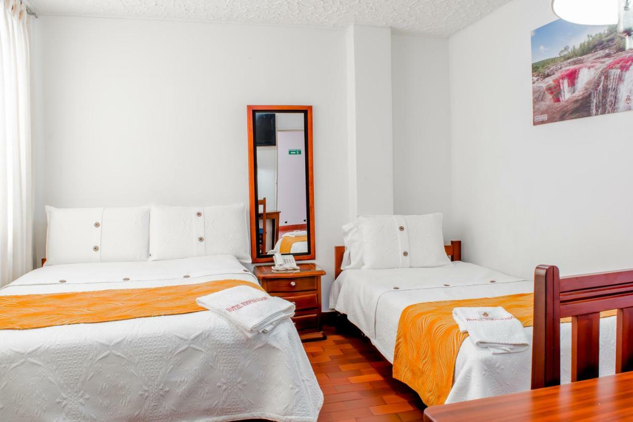 Hotel Emperador Barbosa  Oda fotoğraf