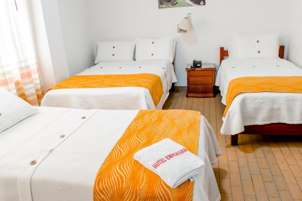 Hotel Emperador Barbosa  Oda fotoğraf